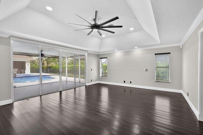 Building Photo - 1295 Longlea Terrace