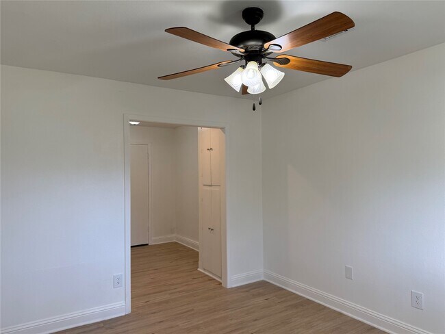 Building Photo - 13419 Candleshade Ln