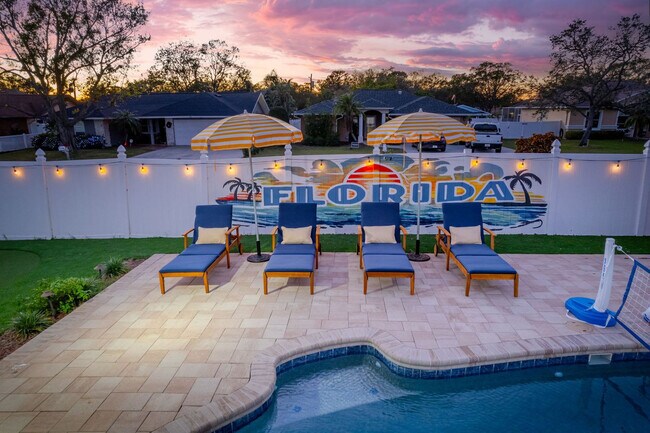 Building Photo - 9414 Laura Anne Dr