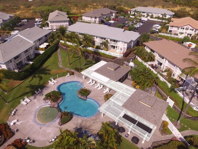 Building Photo - Ground floor 3 bedroom 2 bath with ocean view and community pools