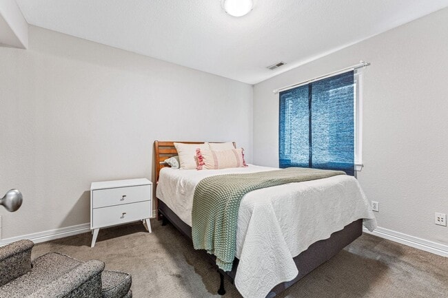 Building Photo - 3 bed, 4 bath LoHi single family home with 2 car detached garage