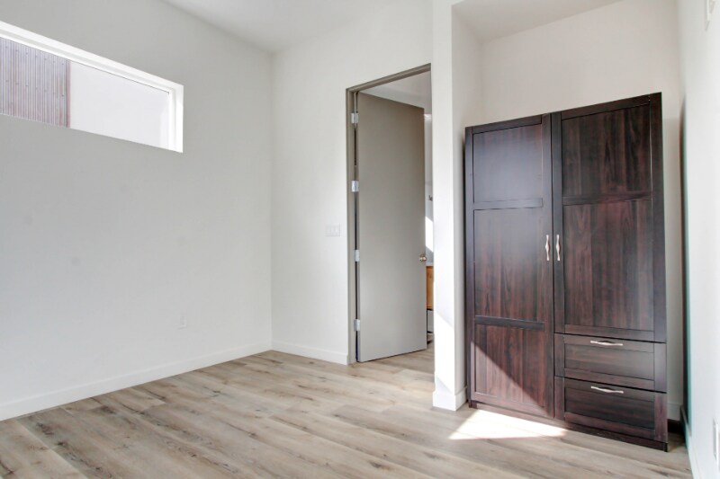 Building Photo - 5407 Huntington Dr