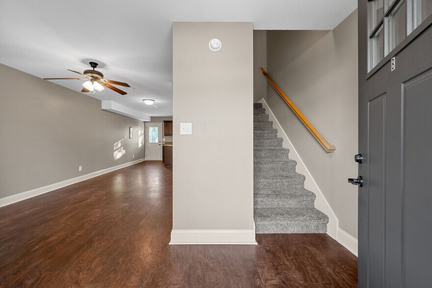 Building Photo - 1769 Spring Water Dr