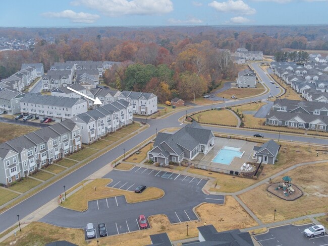 Building Photo - 2001 Laycock Ln