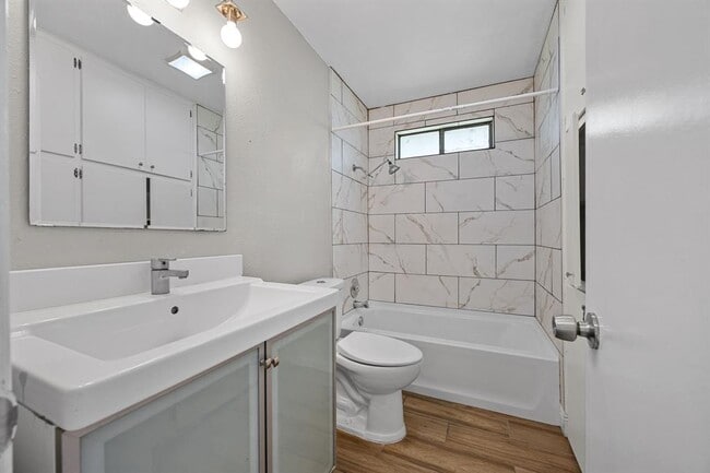 Building Photo - 1105 Spring Breeze Cove