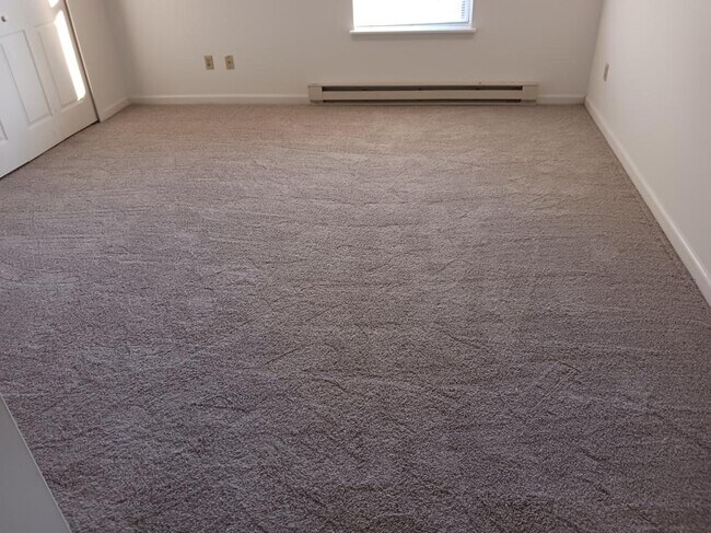 Building Photo - 2045 Rolling Meadows Ln