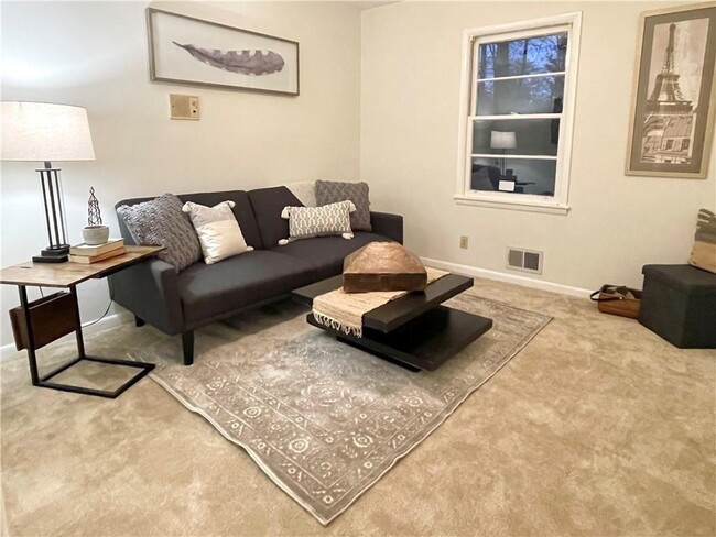 Building Photo - 4457 Frontier Way NE