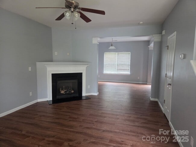 Building Photo - 180 Flanders Dr