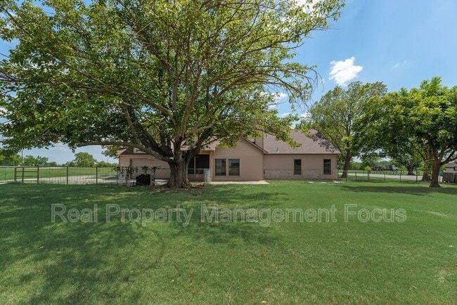 Building Photo - 1255 Vineyard Rd