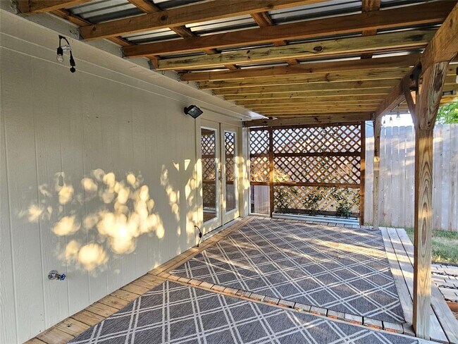 Building Photo - 3932 Haleys Way