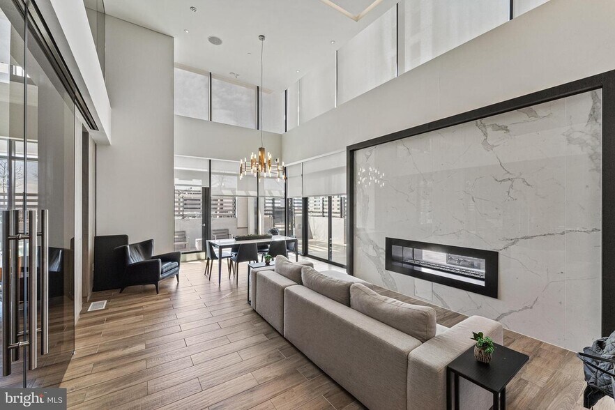 9th floor lounge - 1650 Silver Hill Dr