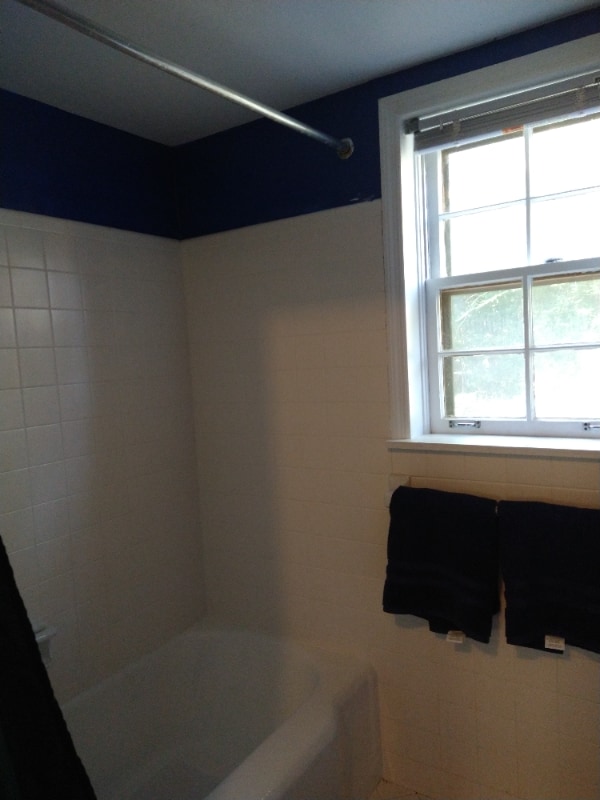 Building Photo - 1506 Camelot Cir