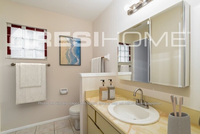 Building Photo - 2908 Gimlet Dr