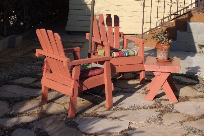 outdoor sitting area - 3028 8th Ave