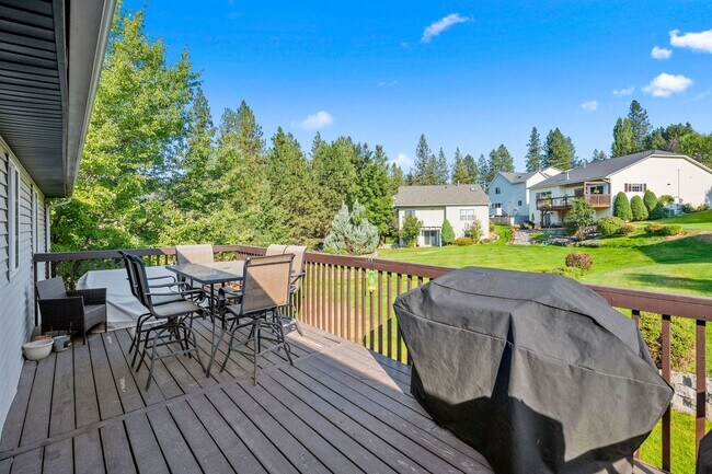 Building Photo - Spacious Latah Valley Home - Gated Community