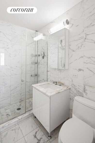 Building Photo - 322 W 57th St