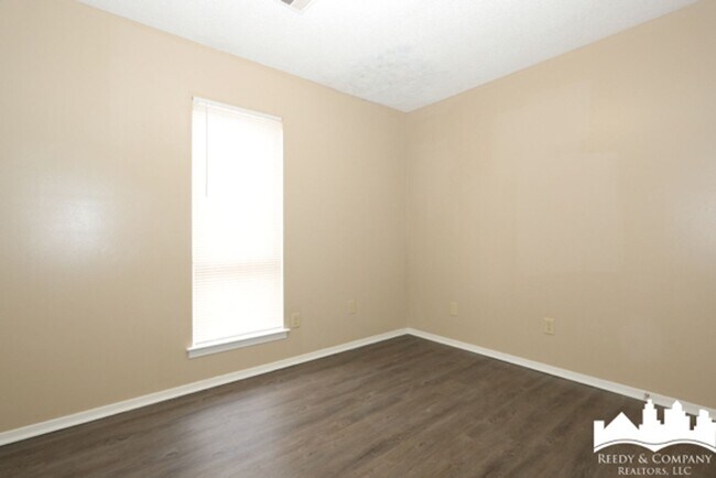 Building Photo - 5343 Cedar Bluff Dr