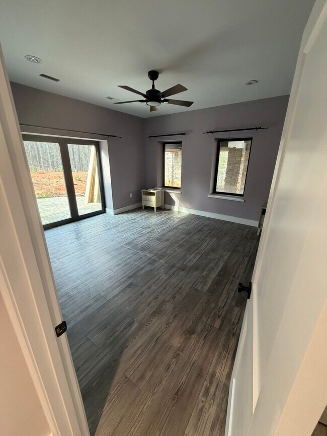 Building Photo - Keysville 2 Bedroom