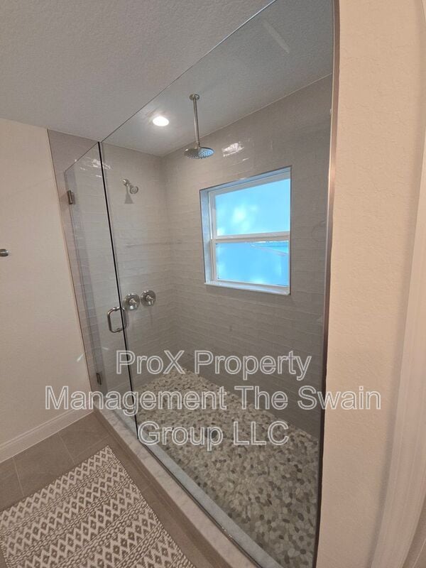 Building Photo - 803 Allison Pl