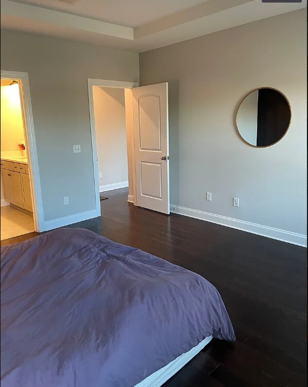 Building Photo - "Charming 3-Bedroom Retreat with 2 Baths and 1944 Sq. Ft. and fenced yard