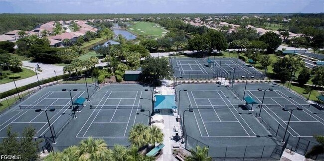 Building Photo - 10135 Colonial Country Club Blvd