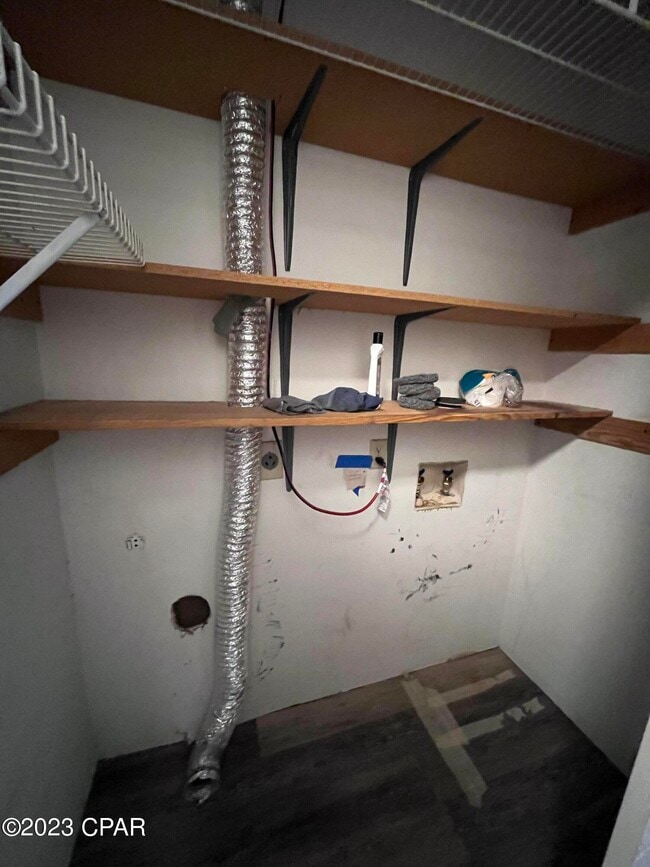 Building Photo - 321 Hibiscus Dr