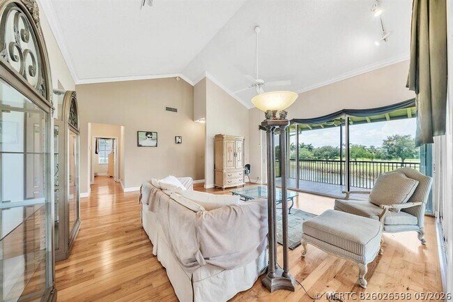Building Photo - 7644 Elmridge Drive Unit 14U