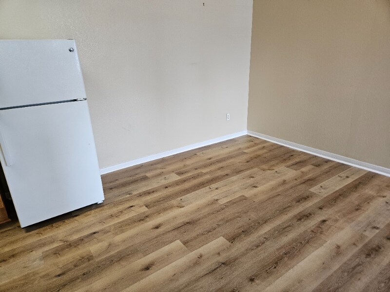 Building Photo - E. E Southcross