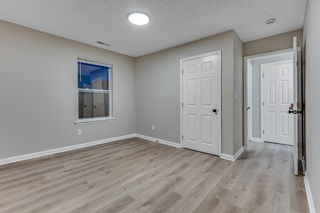 Building Photo - 2312 E 14th St