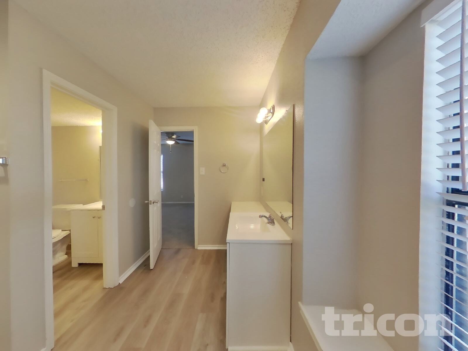 Building Photo - 7715 Skyline Ridge Dr