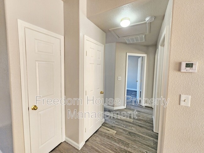 Building Photo - 1381 Ogallala St