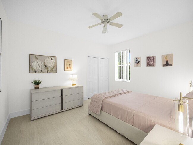 Building Photo - 9070 Cypress Hollow Dr