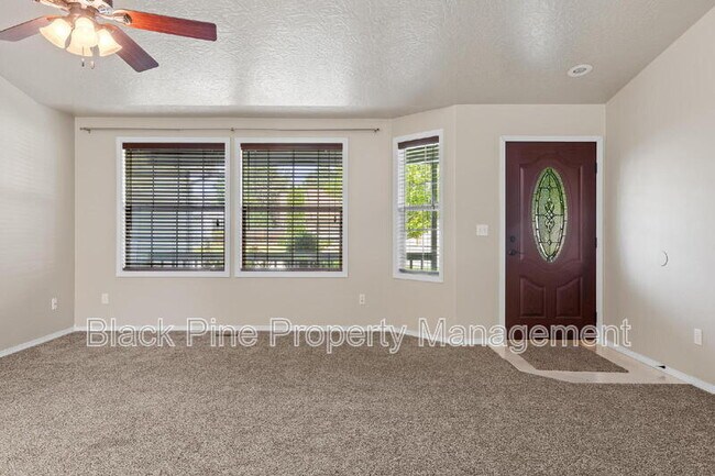 Building Photo - 2117 S Crimson Rose Way