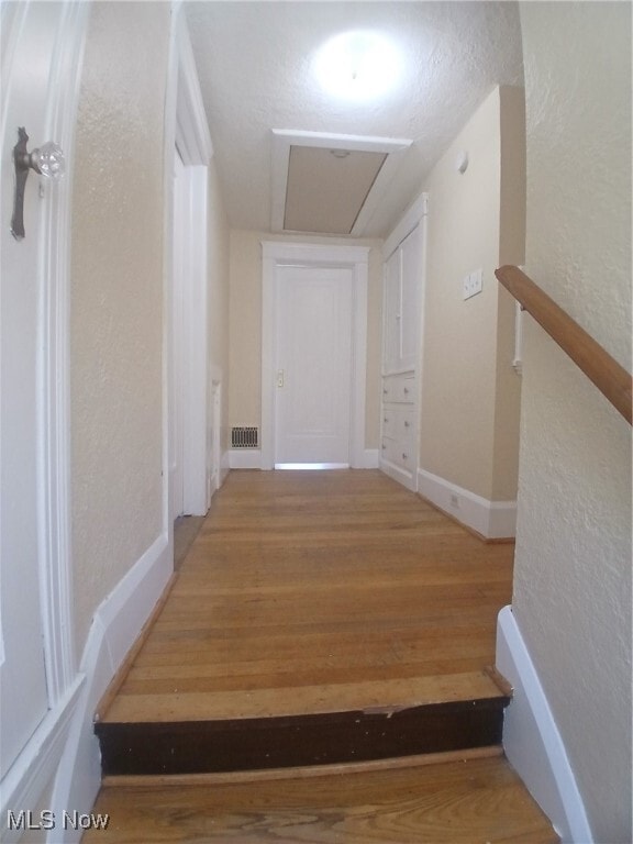 Building Photo - 3037 Kiwatha Rd