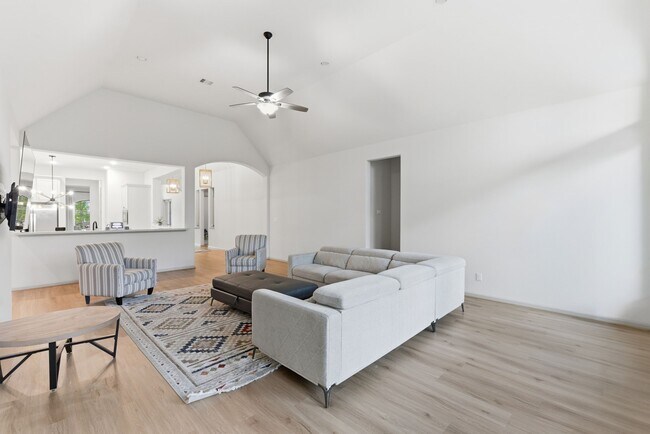 Building Photo - 2215 Crystal Reef Ct