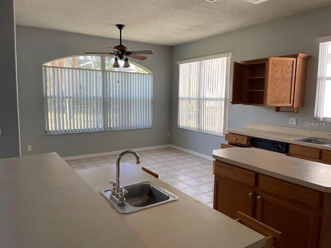 Building Photo - 2802 Baywood Ln
