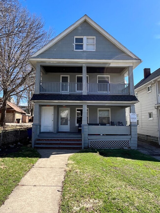 Building Photo - 3339 W.84th