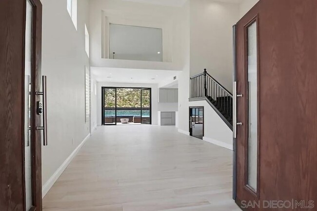 Building Photo - 561 Bayona Loop