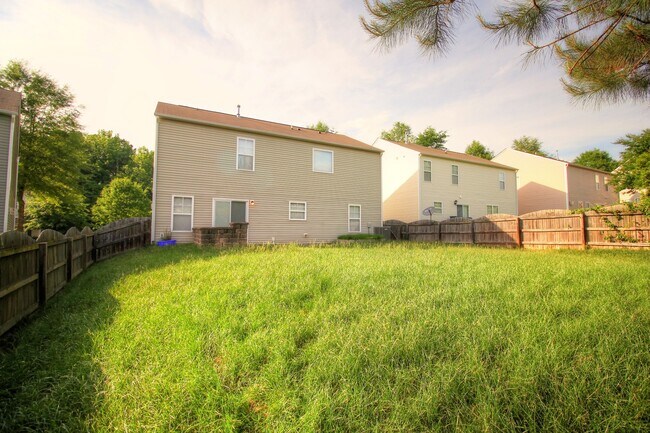Building Photo - 309 Ganyard Farm Way