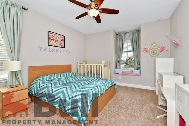 Building Photo - 8233 Canetti St