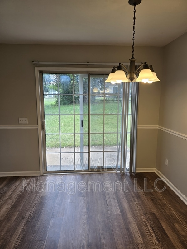 Building Photo - 7434 Stone Mountain Ct