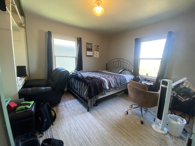 Building Photo - Walk to Whole Foods, Catch a Game at Civic Field, and Ride the Bus with Ease – Prime Lakeway Loca...