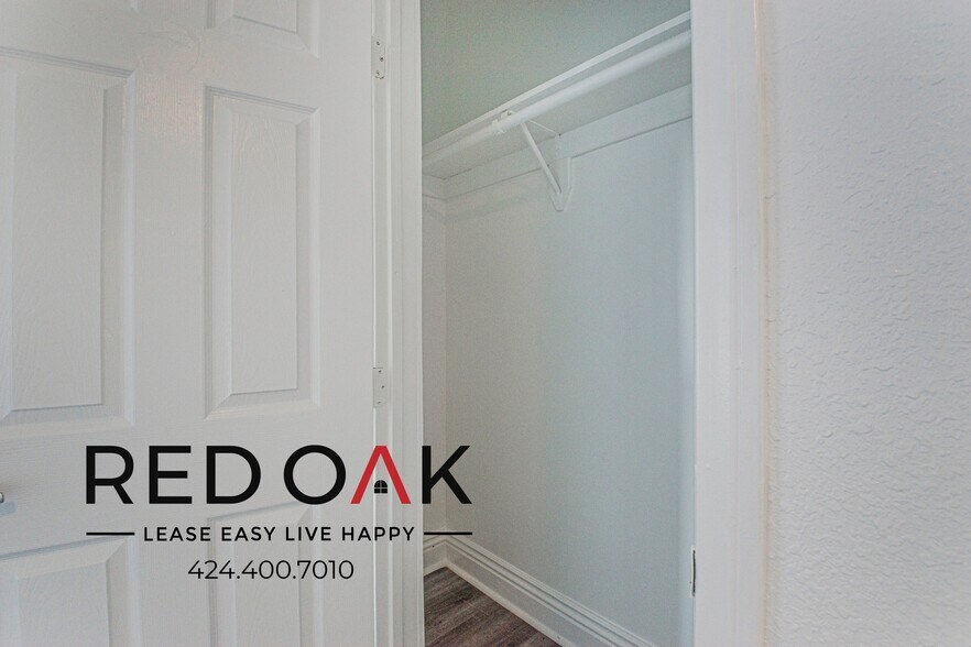 Building Photo - 744 Beacon Ave