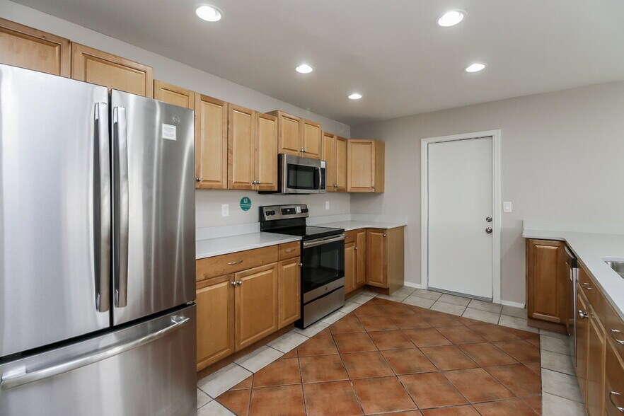 Building Photo - 4729 W Havasupai Dr