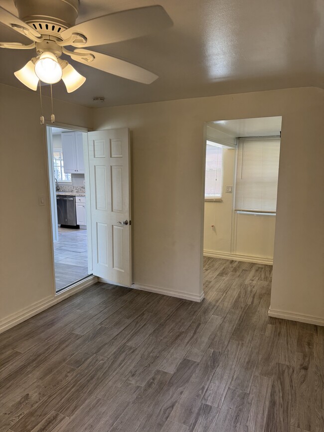 main bedroom - 4950 Chimineas Ave