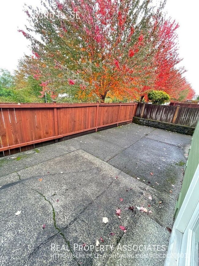 Building Photo - 815 183rd Pl SE