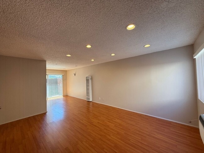 Building Photo - 1026 Grover Ave