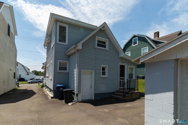 Building Photo - 9 Seaview Ave