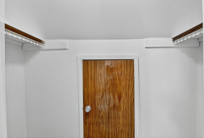 Building Photo - 3532 Coconut Rd