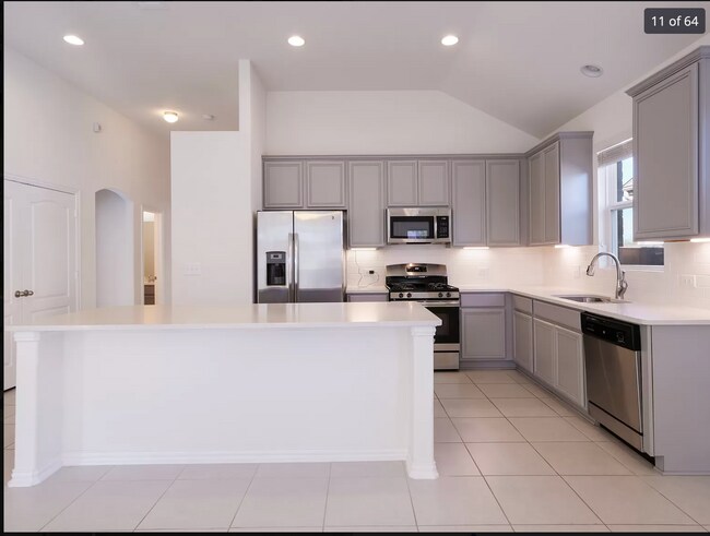 Building Photo - 116 Cipressi Cv